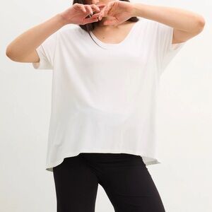 Hatch “The Perfect Vee” Maternity Tshirt, White Size 1 (Small)